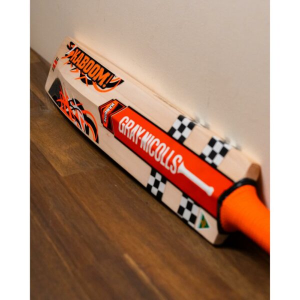 GRAY NICOLLS KABOOM PREMIUM CRICKET BAT